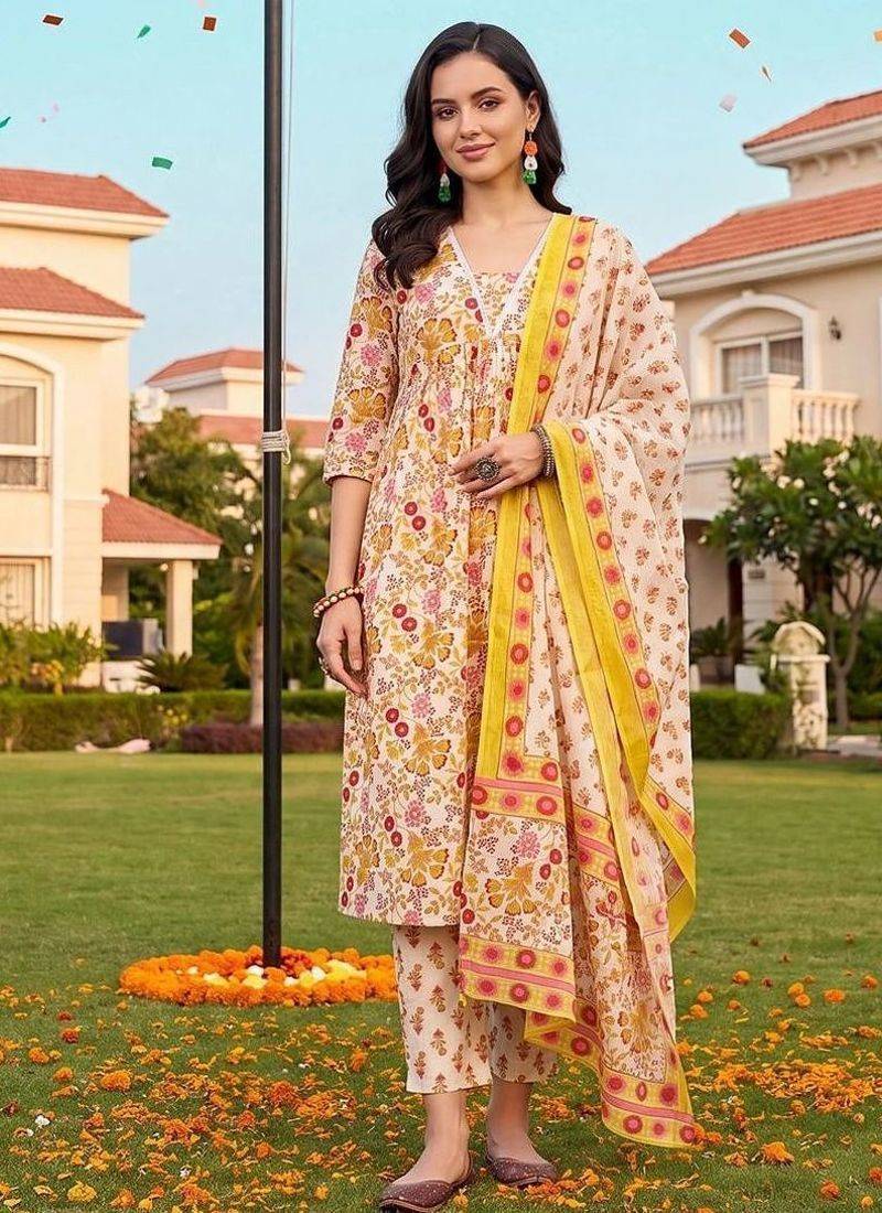 women floral printed regular cotton kurta with trousers & with dupatta