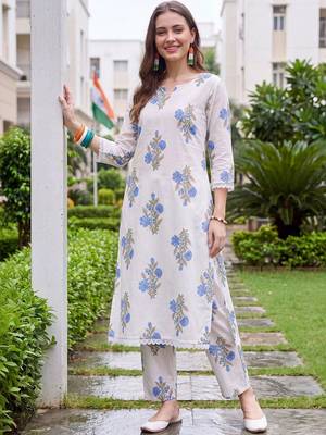 women floral printed regular cotton kurta with trousers 3