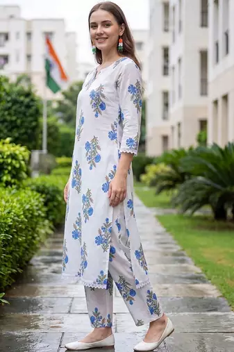 women floral printed regular cotton kurta with trousers