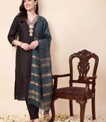 women regular thread work kurta with trousers & with dupatta