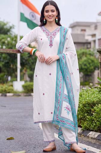 women ethnic motifs embroidered regular thread work cotton kurta with trousers & with dupatta