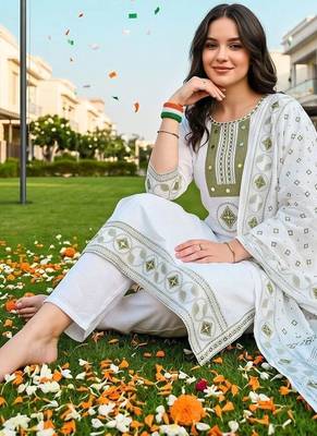 women ethnic motifs printed regular cotton kurta with trousers & with dupatta 5