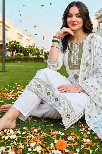 women ethnic motifs printed regular cotton kurta with trousers & with dupatta