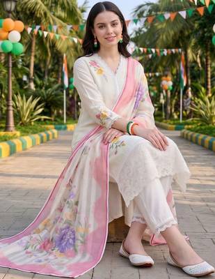women floral embroidered kurta set with dupatta 5
