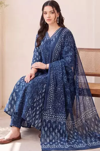 women ethnic motifs printed empire cotton kurta with trousers & with dupatta
