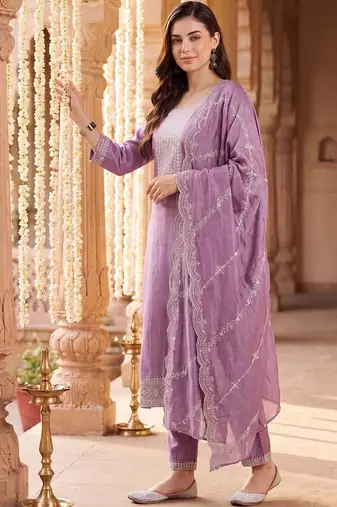 women ethnic motifs embroidered regular thread work kurta with trousers & with dupatta