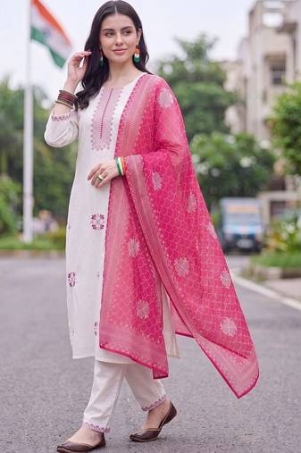 women ethnic motifs embroidered regular thread work cotton kurta with trousers & with dupatta