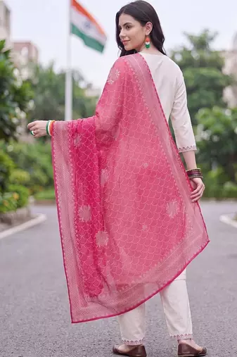 women ethnic motifs embroidered regular thread work cotton kurta with trousers & with dupatta