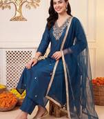 women ethnic motifs embroidered regular thread work kurta with trousers & with dupatta
