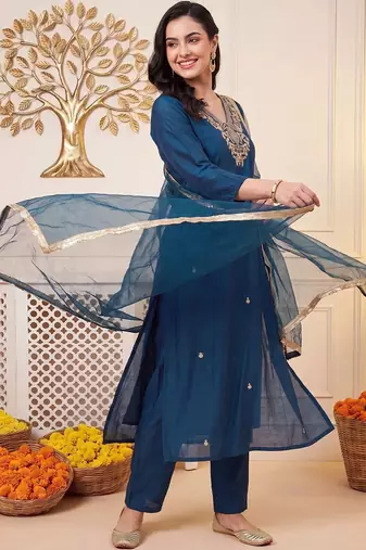 women ethnic motifs embroidered regular thread work kurta with trousers & with dupatta