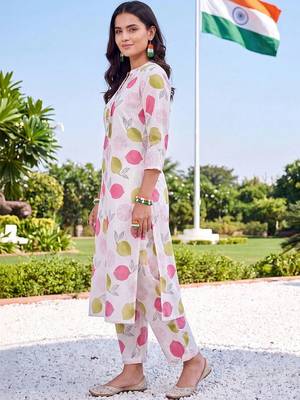 women printed regular cotton kurta with trousers 3