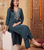 women ethnic motifs embroidered regular thread work kurta with trousers