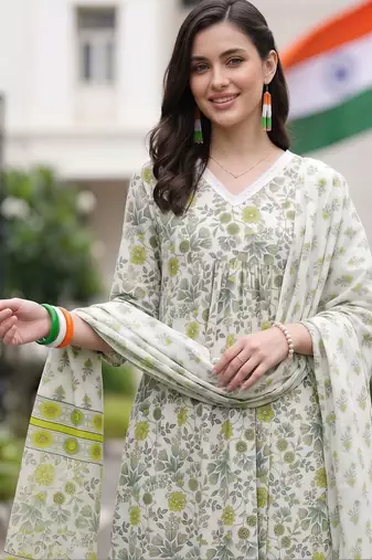 women floral printed regular cotton kurta with trousers & with dupatta