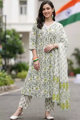 women floral printed regular cotton kurta with trousers & with dupatta