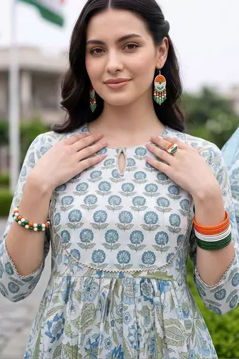 women floral printed empire cotton kurta with trousers & with dupatta