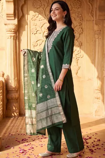 women ethnic motifs embroidered regular thread work liva kurta with trousers & with dupatta