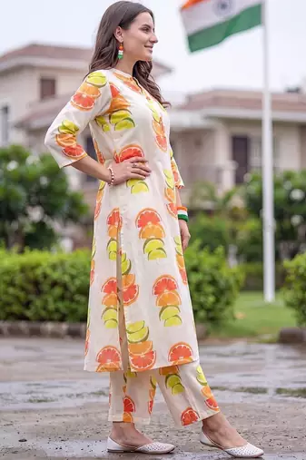 women printed regular cotton kurta with trousers