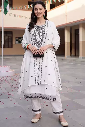 women ethnic motifs embroidered regular thread work cotton kurta with trousers & with dupatta