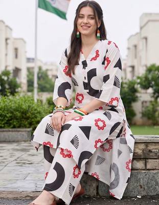 women printed regular cotton kurta with palazzos 1