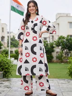 women printed regular cotton kurta with palazzos 5