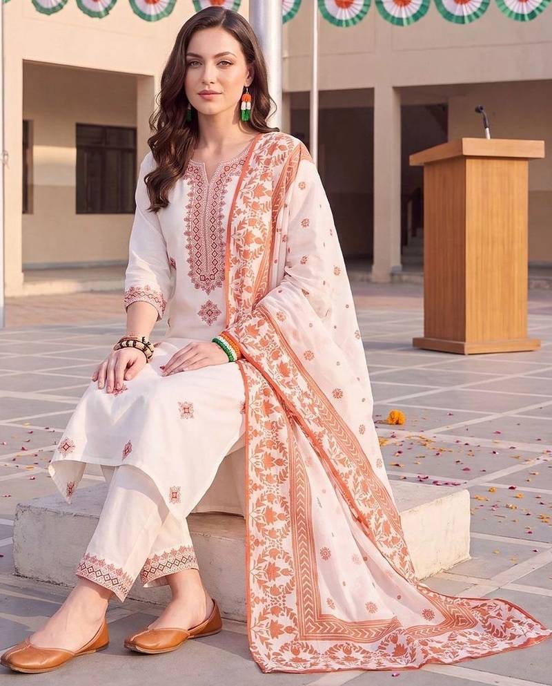 women ethnic motifs embroidered regular thread work cotton kurta with trousers & with dupatta