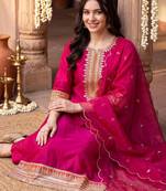 women ethnic motifs embroidered regular kurta with trousers & with dupatta