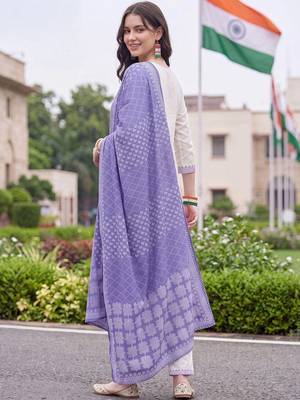 women ethnic motifs embroidered regular thread work cotton kurta with trousers & with dupatta 4