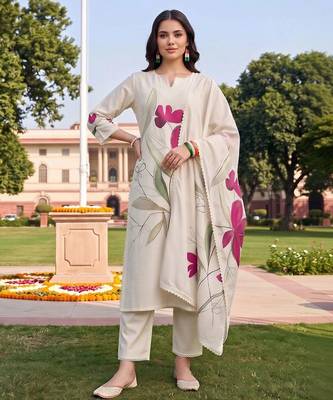 women floral printed regular kurta with trousers & with dupatta 1