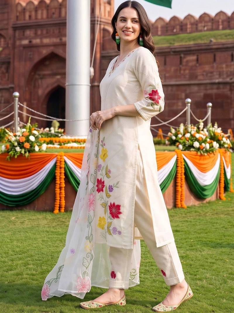 women floral embroidered regular thread work kurta with trousers & with dupatta