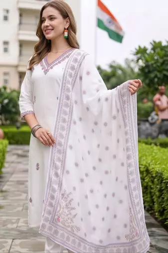 women ethnic motifs embroidered regular thread work cotton kurta with trousers & with dupatta
