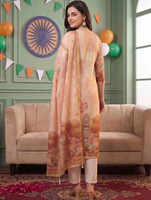 women ethnic motifs printed regular linen kurta with trousers & dupatta 4