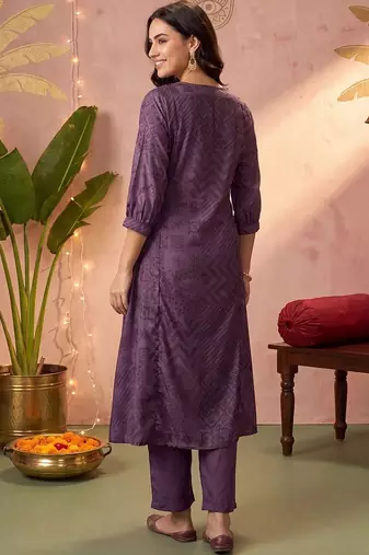 women ethnic motifs embroidered regular thread work kurta with trousers