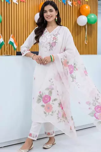 women floral embroidered regular thread work kurta with trousers & with dupatta