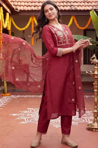 women ethnic motifs embroidered regular thread work kurta with trousers & with dupatta
