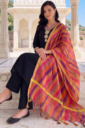 women regular thread work kurta with palazzos & with dupatta