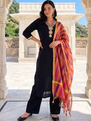 women regular thread work kurta with palazzos & with dupatta 2