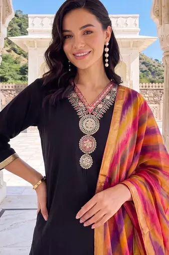 women regular thread work kurta with palazzos & with dupatta