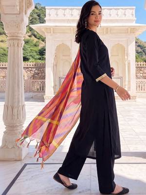 women regular thread work kurta with palazzos & with dupatta 6