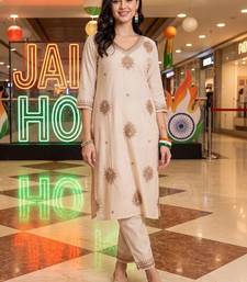 women ethnic motifs embroidered regular thread work liva kurta with trousers