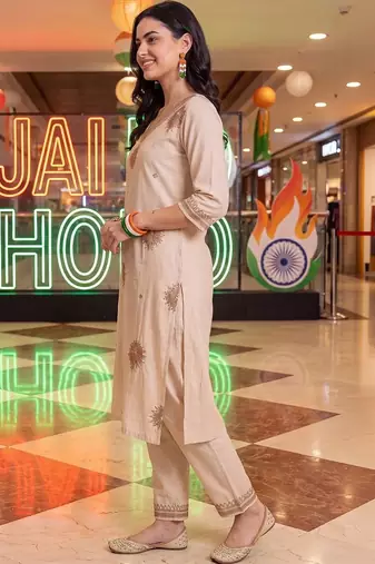women ethnic motifs embroidered regular thread work liva kurta with trousers