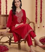 women ethnic motifs embroidered regular thread work kurta with trousers