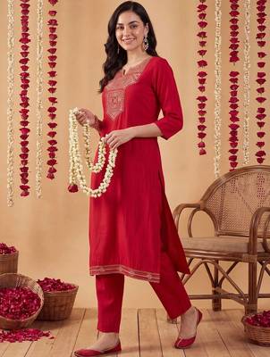 women ethnic motifs embroidered regular thread work kurta with trousers 6