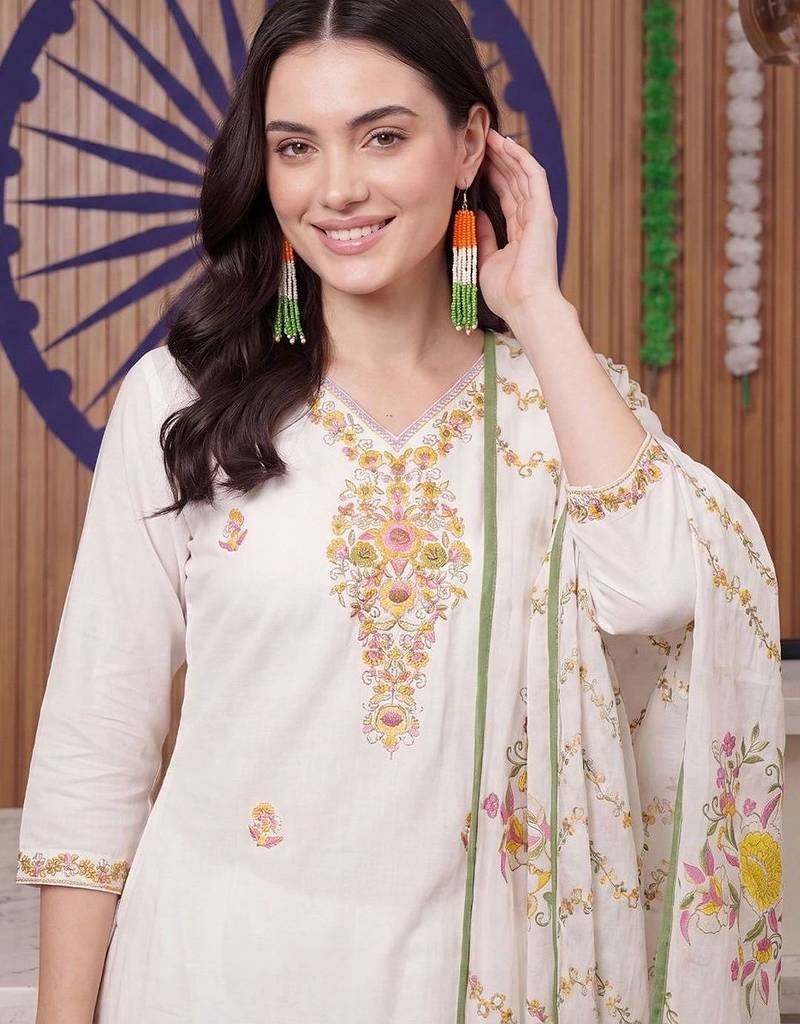 women floral embroidered regular thread work cotton kurta with trousers & with dupatta