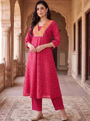 women ethnic motifs printed regular thread work kurta with trousers 4