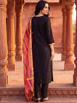 women ethnic motifs embroidered regular thread work kurta with trousers & with dupatta 4