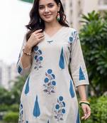 women floral printed regular kurta with trousers