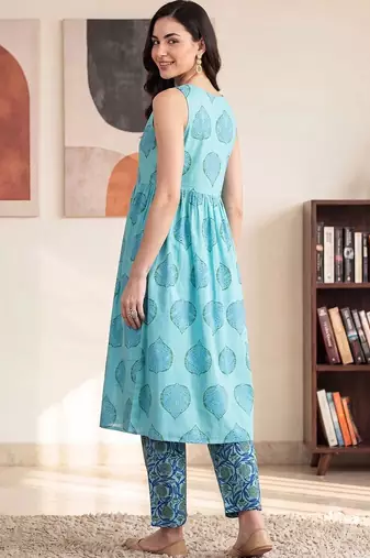women ethnic motifs printed empire cotton kurta with trousers