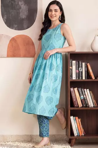 women ethnic motifs printed empire cotton kurta with trousers