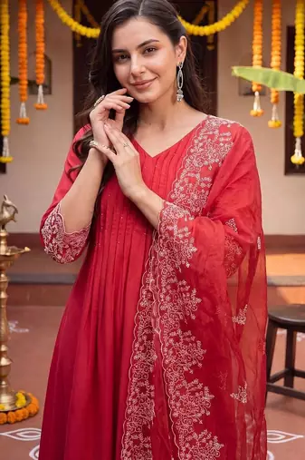 women ethnic motifs embroidered empire thread work kurta with trousers & with dupatta