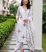 women floral printed regular thread work cotton kurta with trousers & with dupatta